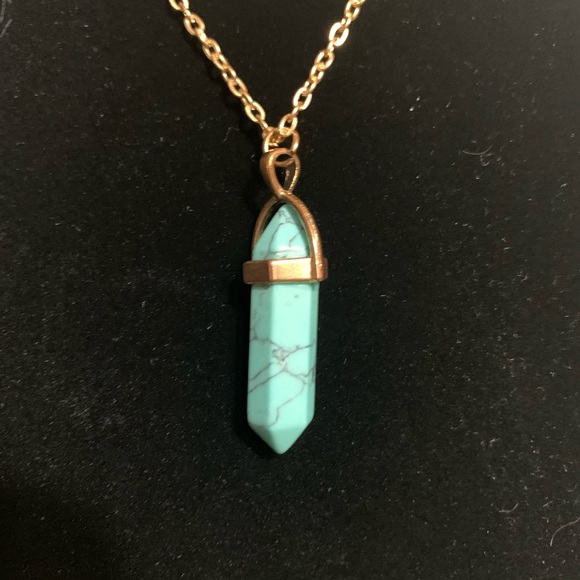 Blue stone necklace with moon - Picture 2 of 3